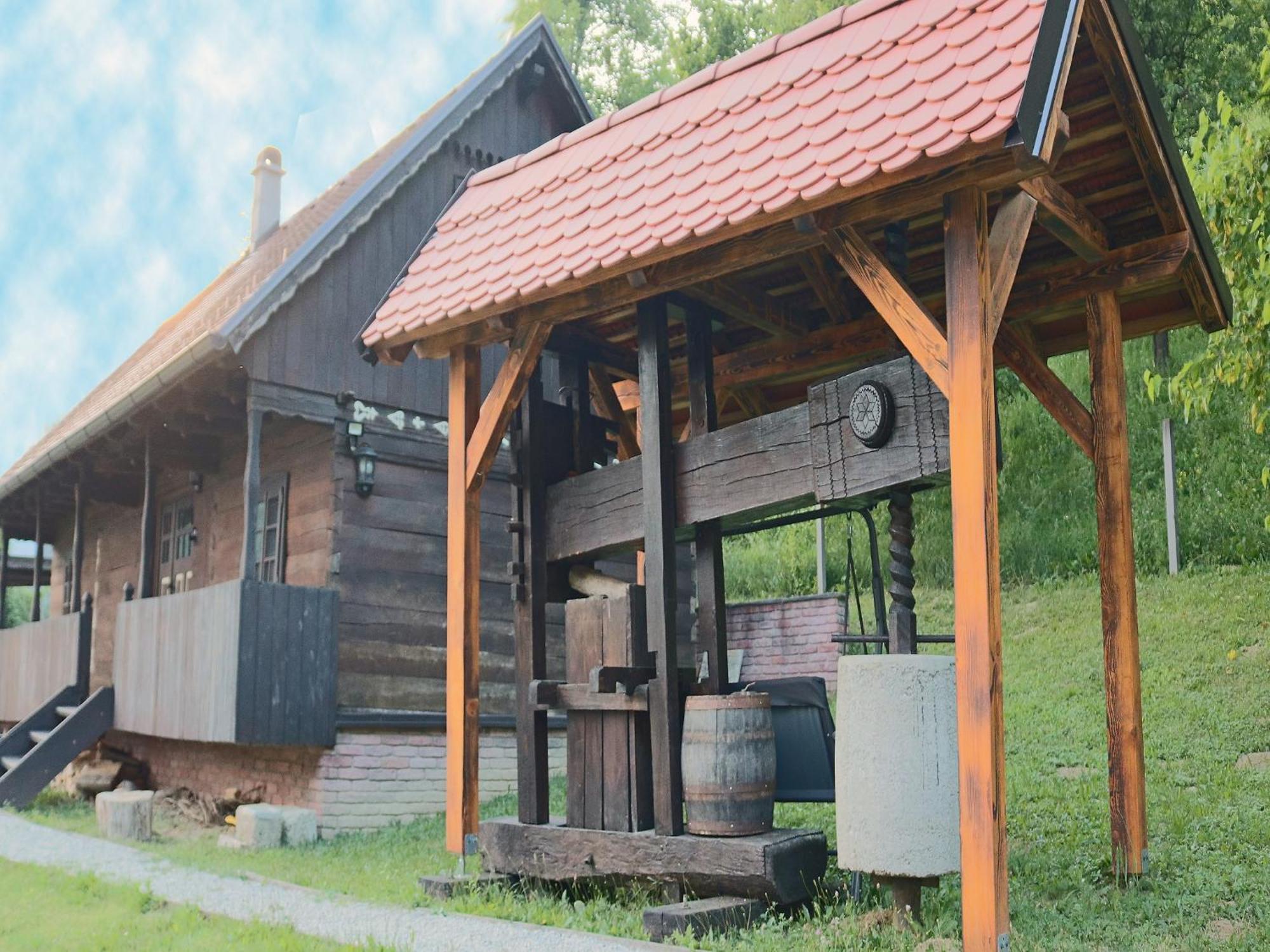 Tradicionalna Zagorska Drvena Kuca Stara Murva Tuheljske Toplice Ngoại thất bức ảnh